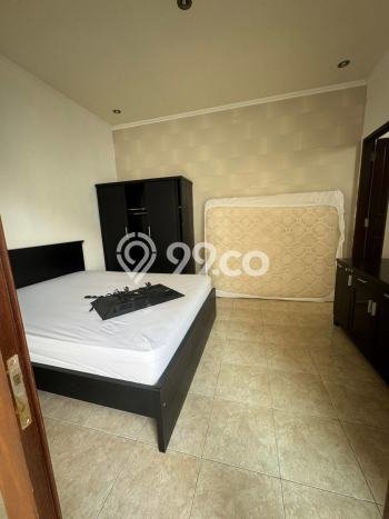 Vila Siap Huni Kawasan , Area 250m2m², Disewakan Vila Siap Huni Kawasan , Area 250m2m², Disewakan