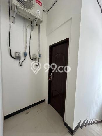 Hunian Ideal dengan LT 200m2 & LB 420m2 Disewakan di Puri Gading Hunian Ideal dengan LT 200m2 & LB 420m2 Disewakan di Puri Gading