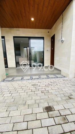 Vila Siap Huni Kawasan , Area 160m2m², Disewakan Vila Siap Huni Kawasan , Area 160m2m², Disewakan