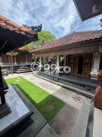 Jarang Ada! Rumah Sewa 1 Kamar Bagus Siap Huni Seminyak Jarang Ada! Rumah Sewa 1 Kamar Bagus Siap Huni Seminyak