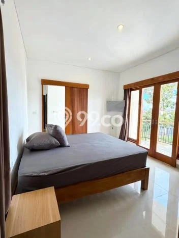Disewakan! Rumah 3 Kamar Tidur &
3 Kamar Mandi di Kerobokan, Badung Disewakan! Rumah 3 Kamar Tidur &
3 Kamar Mandi di Kerobokan, Badung