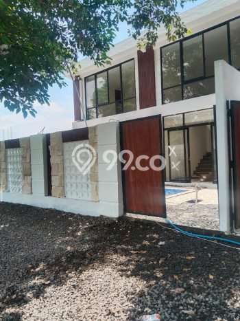 Vila Kawasan Denpasar Selatan, Area 227m2m², Disewakan, Lingkungan Asri Vila Kawasan Denpasar Selatan, Area 227m2m², Disewakan, Lingkungan Asri