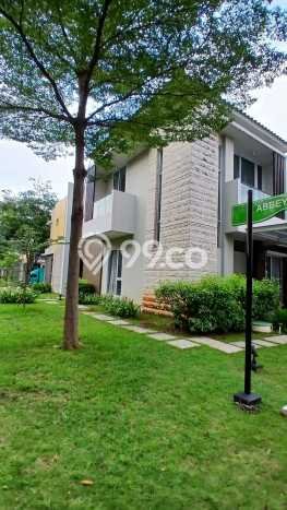 Lokasi terbaik! Rumah siap pakai dikontrakkan di Kelapa Gading LB 170m2 Lokasi terbaik! Rumah siap pakai dikontrakkan di Kelapa Gading LB 170m2