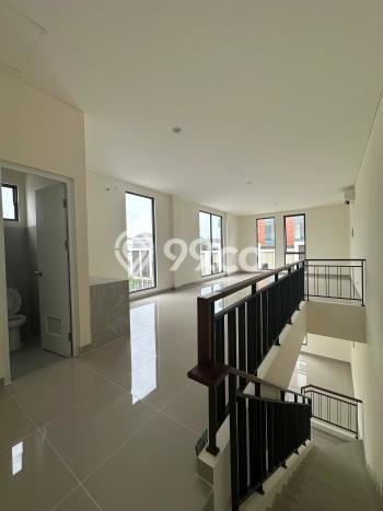 LOKASI STRATEGIS! Ruko For Rent di Pagedangan, Luas 180m2m², Lokasi Usaha LOKASI STRATEGIS! Ruko For Rent di Pagedangan, Luas 180m2m², Lokasi Usaha