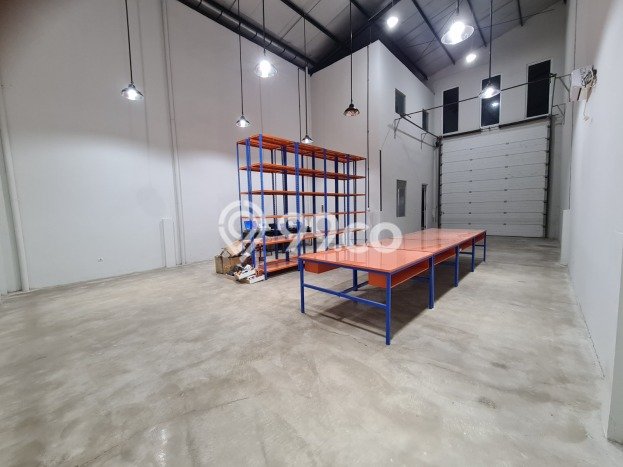 LOKASI PREMIUM! Gudang Kawasan Cikupa, Luas 209m2m², Pusat Komersial LOKASI PREMIUM! Gudang Kawasan Cikupa, Luas 209m2m², Pusat Komersial