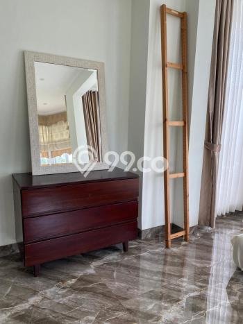 Rumah Sewa Tangerang LT 226m2 LB 200m2 Kawasan Lippo Karawaci Rumah Sewa Tangerang LT 226m2 LB 200m2 Kawasan Lippo Karawaci