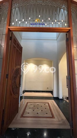 Rumah Elit LB 720m2 Siap Huni Desain Elegan di Pondok Indah, Jakarta Selatan Rumah Elit LB 720m2 Siap Huni Desain Elegan di Pondok Indah, Jakarta Selatan