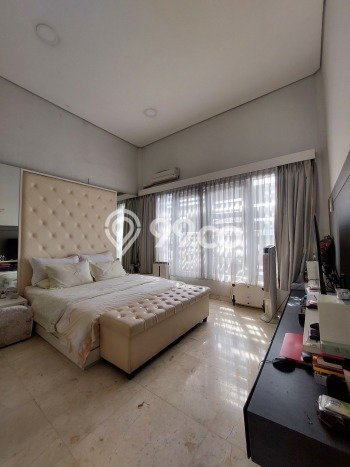 Rumah Luxury Modern Tanpa Renovasi di Karang Mulia Jakarta Barat Rumah Luxury Modern Tanpa Renovasi di Karang Mulia Jakarta Barat
