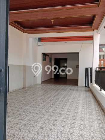 Dijual Rumah Mewah Megah Dengan View Cantik di Modernland, Tangerang Dijual Rumah Mewah Megah Dengan View Cantik di Modernland, Tangerang