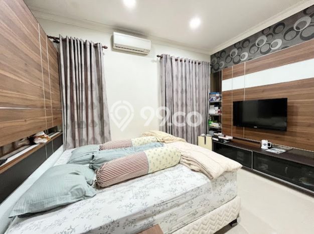 Dijual Rumah Luas Elegan Dengan View Cantik di Gading Serpong, Tangerang Dijual Rumah Luas Elegan Dengan View Cantik di Gading Serpong, Tangerang