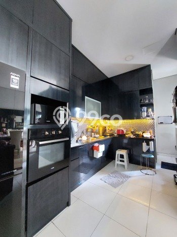 Rumah Luxury Modern Tanpa Renovasi di Karang Mulia Jakarta Barat Rumah Luxury Modern Tanpa Renovasi di Karang Mulia Jakarta Barat