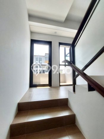 Dijual Hunian Mewah dengan Fasilitas Sekitar Lengkap di BSD, Tangerang Selatan Dijual Hunian Mewah dengan Fasilitas Sekitar Lengkap di BSD, Tangerang Selatan
