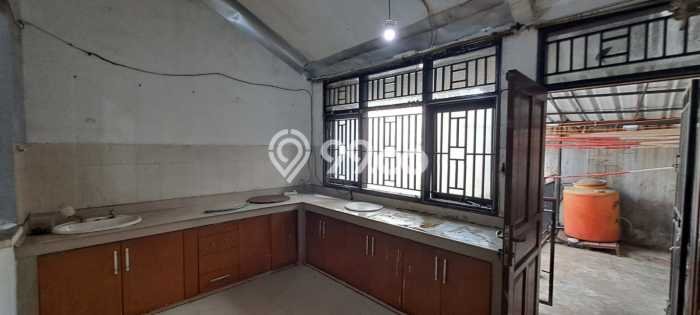 Ruko Usaha Dijual di Astanaanyar Bandung LT 185m2 & LB 300m2 Ruko Usaha Dijual di Astanaanyar Bandung LT 185m2 & LB 300m2