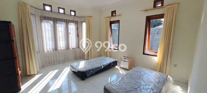 Rumah Luxury Modern Tanpa Renovasi di Cipaku Bandung Rumah Luxury Modern Tanpa Renovasi di Cipaku Bandung