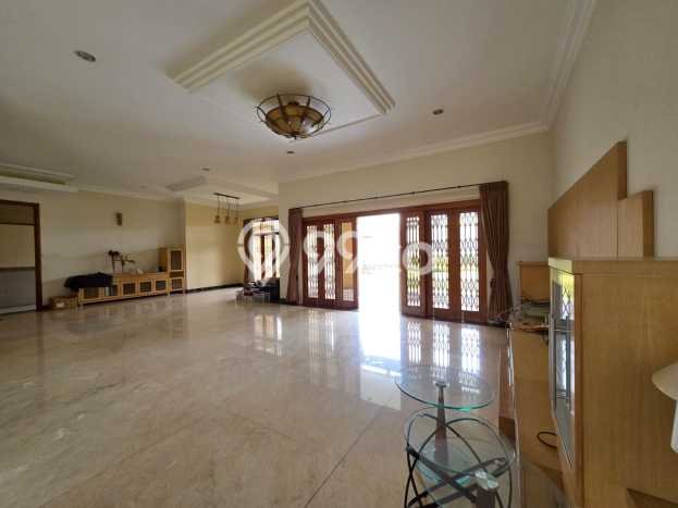 Dijual Rumah Luas Elegan Dengan View Eksklusif di Setiabudi, Bandung Dijual Rumah Luas Elegan Dengan View Eksklusif di Setiabudi, Bandung