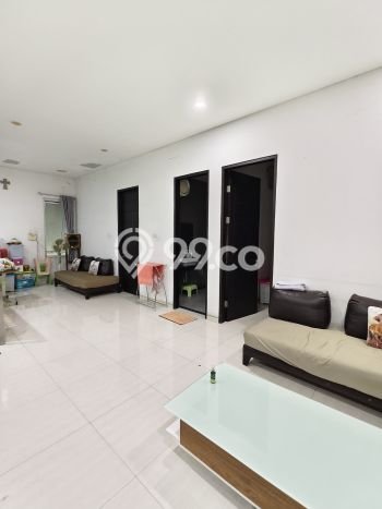 Hunian Mewah LB 190m2 Siap Huni Desain Elegan di Taman Kopo Indah, Bandung Hunian Mewah LB 190m2 Siap Huni Desain Elegan di Taman Kopo Indah, Bandung