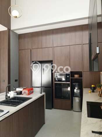 Rumah Elit Modern Tanpa Renovasi di Kota Baru Parahyangan Bandung Rumah Elit Modern Tanpa Renovasi di Kota Baru Parahyangan Bandung