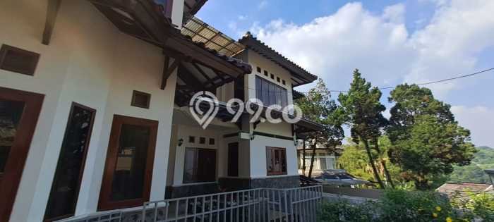 Rumah Luxury Modern Tanpa Renovasi di Cipaku Bandung Rumah Luxury Modern Tanpa Renovasi di Cipaku Bandung