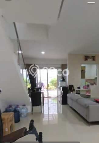 Jual Rumah Mewah Elegan Dengan View Cantik di Taman Surya, Jakarta Barat Jual Rumah Mewah Elegan Dengan View Cantik di Taman Surya, Jakarta Barat
