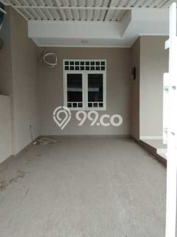 Disewakan Rumah Harga Terjangkau di Duta Garden Tangerang dengan 5 KT Disewakan Rumah Harga Terjangkau di Duta Garden Tangerang dengan 5 KT