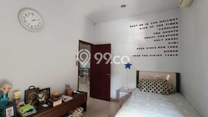 Ready to Use! Luxury House LT 198m2 Desain Elegan di Taman Surya Ready to Use! Luxury House LT 198m2 Desain Elegan di Taman Surya