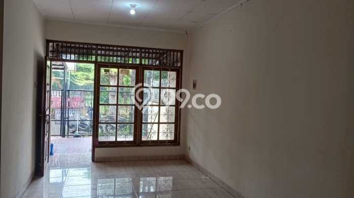 Rumah Strategis Minimalis Lb 100m2 di Cengkareng, Jakarta Barat Rumah Strategis Minimalis Lb 100m2 di Cengkareng, Jakarta Barat