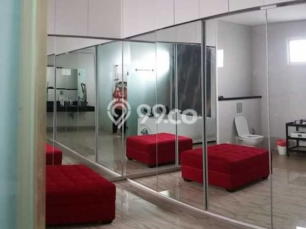 Siap Huni Rumah Mewah 4 Kamar di Cengkareng Dekat ke Mana Saja Siap Huni Rumah Mewah 4 Kamar di Cengkareng Dekat ke Mana Saja