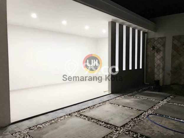 Dijual Rumah Premium dengan Fasilitas Sekitar Lengkap di Semarang Barat, Semarang Dijual Rumah Premium dengan Fasilitas Sekitar Lengkap di Semarang Barat, Semarang