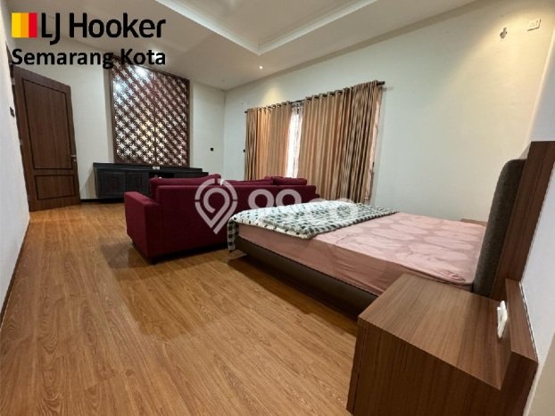 Rumah Mewah Dijual LT 180m2 di Tembalang, Semarang Rumah Mewah Dijual LT 180m2 di Tembalang, Semarang