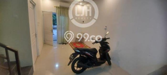 Dijual Cepat Rumah Bagus Siap Huni LB 182m2 di Tembalang, Semarang Dijual Cepat Rumah Bagus Siap Huni LB 182m2 di Tembalang, Semarang