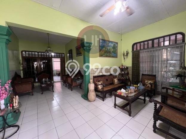 HARGA SPESIAL! Rumah Premium di Semarang Timur, Semarang, Luas 270m2m² LB 190m2m² Bisa Nego! HARGA SPESIAL! Rumah Premium di Semarang Timur, Semarang, Luas 270m2m² LB 190m2m² Bisa Nego!