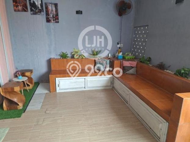 Hunian Cantik Modern Lb 150m2 di Tembalang, Semarang Hunian Cantik Modern Lb 150m2 di Tembalang, Semarang