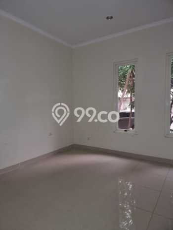 Jarang Ada! Rumah Sewa 5 Kamar Nyaman Siap Huni Gading Serpong Jarang Ada! Rumah Sewa 5 Kamar Nyaman Siap Huni Gading Serpong