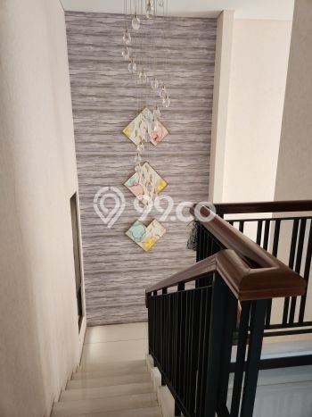 Rumah Elit Modern Tanpa Renovasi di BSD City Tangerang Rumah Elit Modern Tanpa Renovasi di BSD City Tangerang