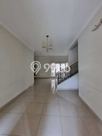 Jarang Ada! Rumah Sewa 5 Kamar Nyaman Siap Huni Gading Serpong Jarang Ada! Rumah Sewa 5 Kamar Nyaman Siap Huni Gading Serpong