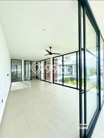 SEWA TERBAIK! Vila di , Luas 0m2m², Lingkungan Asri SEWA TERBAIK! Vila di , Luas 0m2m², Lingkungan Asri