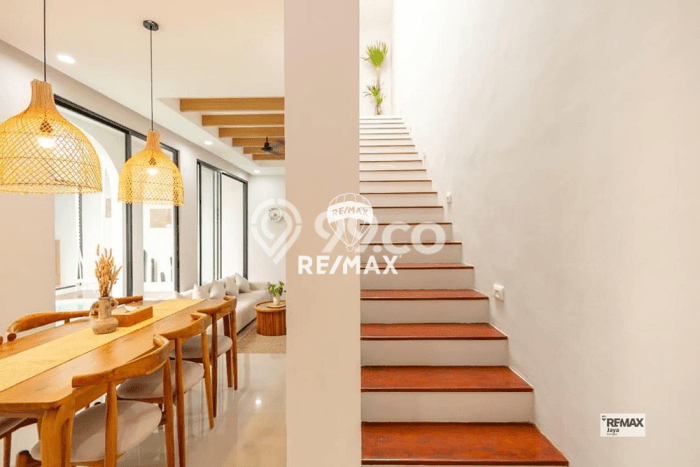 Disewakan Vila Strategis Kawasan , Luas 195m2m², Area Terbaik Disewakan Vila Strategis Kawasan , Luas 195m2m², Area Terbaik
