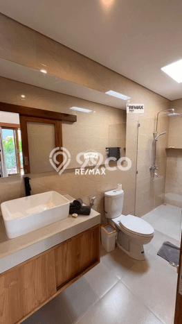 Vila Kawasan , Luas 200m2m², Lokasi Premium, Available Sekarang Vila Kawasan , Luas 200m2m², Lokasi Premium, Available Sekarang