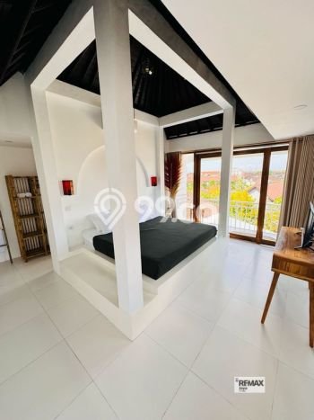 HUNIAN PILIHAN! Rumah di Canggu, 7 KT, Area Asri, Luas 650m2m² Bangunan 650m2m² HUNIAN PILIHAN! Rumah di Canggu, 7 KT, Area Asri, Luas 650m2m² Bangunan 650m2m²