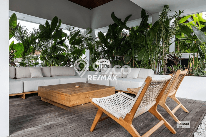 Vila Strategis Kawasan , Luas 250m2m², Dekat ke beragam fasilitas Vila Strategis Kawasan , Luas 250m2m², Dekat ke beragam fasilitas