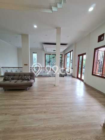 Hunian Elit LB 330m2 Siap Huni Desain Elegan di Pajajaran, Bandung Hunian Elit LB 330m2 Siap Huni Desain Elegan di Pajajaran, Bandung