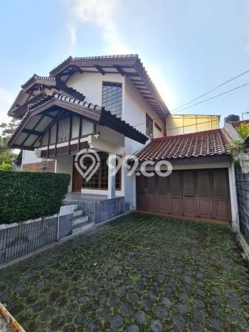Hunian Mewah LB 350m2 Siap Pakai Desain Elegan di Pasteur, Bandung Hunian Mewah LB 350m2 Siap Pakai Desain Elegan di Pasteur, Bandung