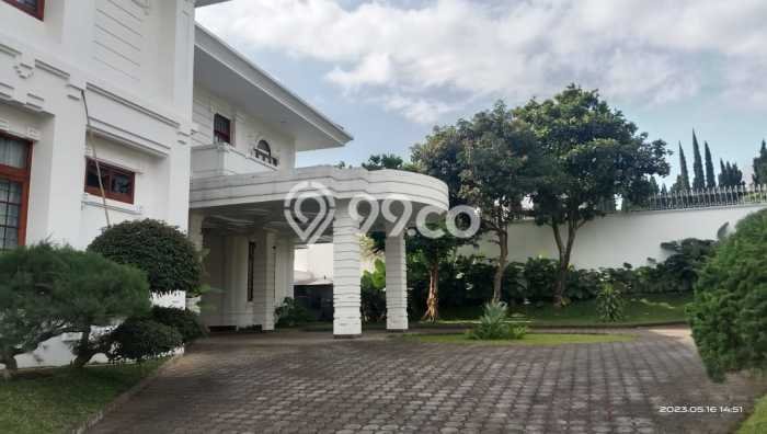 Rumah Luxury Modern Siap Huni di Setiabudi Bandung Rumah Luxury Modern Siap Huni di Setiabudi Bandung