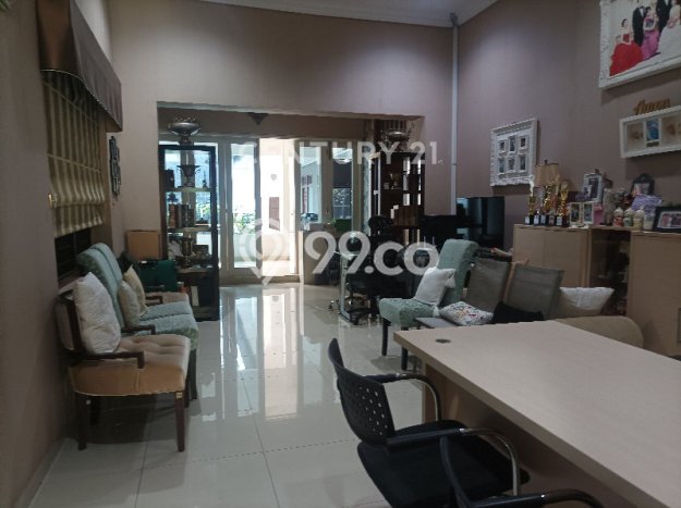 Dijual Rumah Premium dengan Fasilitas Sekitar Komplit di Menteng, Jakarta Pusat Dijual Rumah Premium dengan Fasilitas Sekitar Komplit di Menteng, Jakarta Pusat