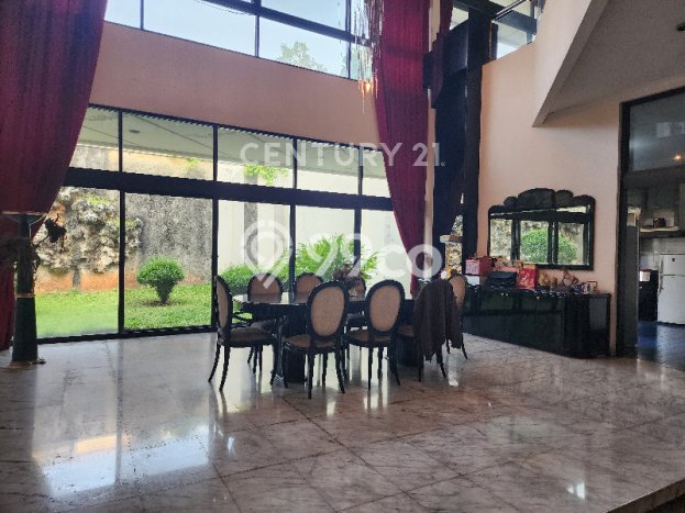 Siap Huni Rumah Mewah 5 Kamar di Kebayoran Baru Dekat ke Mana Saja Siap Huni Rumah Mewah 5 Kamar di Kebayoran Baru Dekat ke Mana Saja