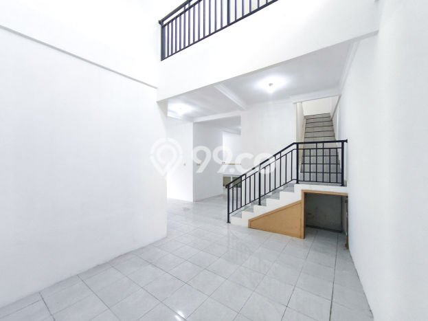 Rumah Strategis Minimalis Lb 192m2 di Tangerang, Tangerang Rumah Strategis Minimalis Lb 192m2 di Tangerang, Tangerang