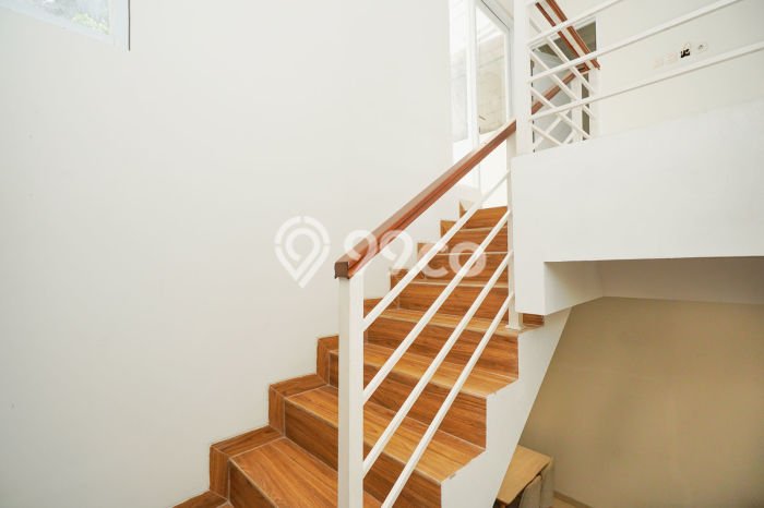 Rumah Terawat LT 80m² / LB 80m² di Kawasan Bisnis Cilodong, Depok Rumah Terawat LT 80m² / LB 80m² di Kawasan Bisnis Cilodong, Depok