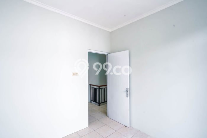 Jual Rumah Bagus Siap Huni LB 60m2 di Serpong, Tangerang Selatan Jual Rumah Bagus Siap Huni LB 60m2 di Serpong, Tangerang Selatan
