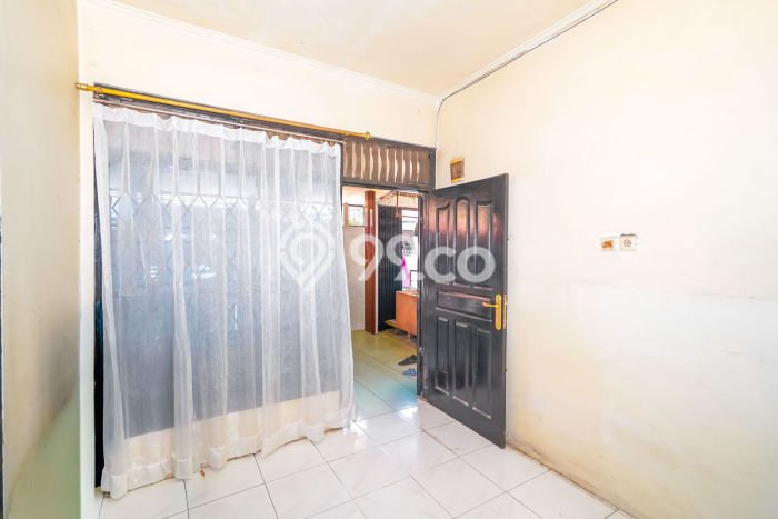 Hunian Cantik Minimalis Lb 238m2 di Limo, Depok Hunian Cantik Minimalis Lb 238m2 di Limo, Depok