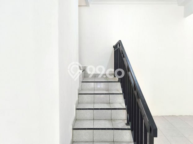 Rumah Strategis Minimalis Lb 192m2 di Tangerang, Tangerang Rumah Strategis Minimalis Lb 192m2 di Tangerang, Tangerang